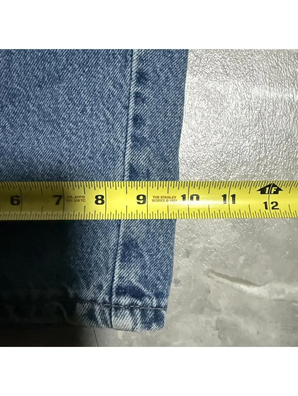 Vintage Levi’s Relaxed Fit 560 Jeans 56x30 Medium Wash Baggy Denim